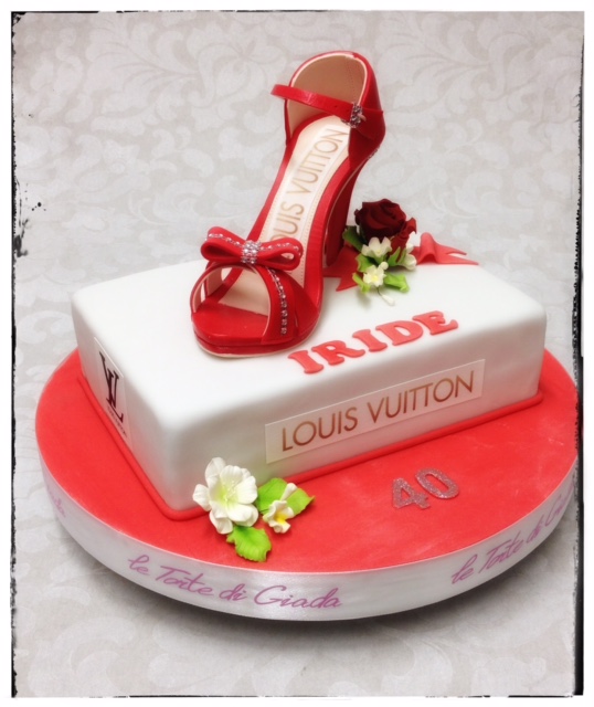 shoes_cake